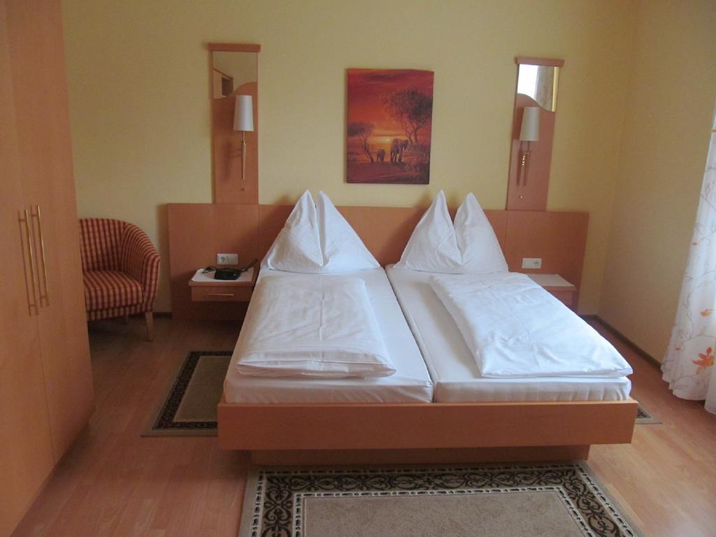 Dreibettzimmer
