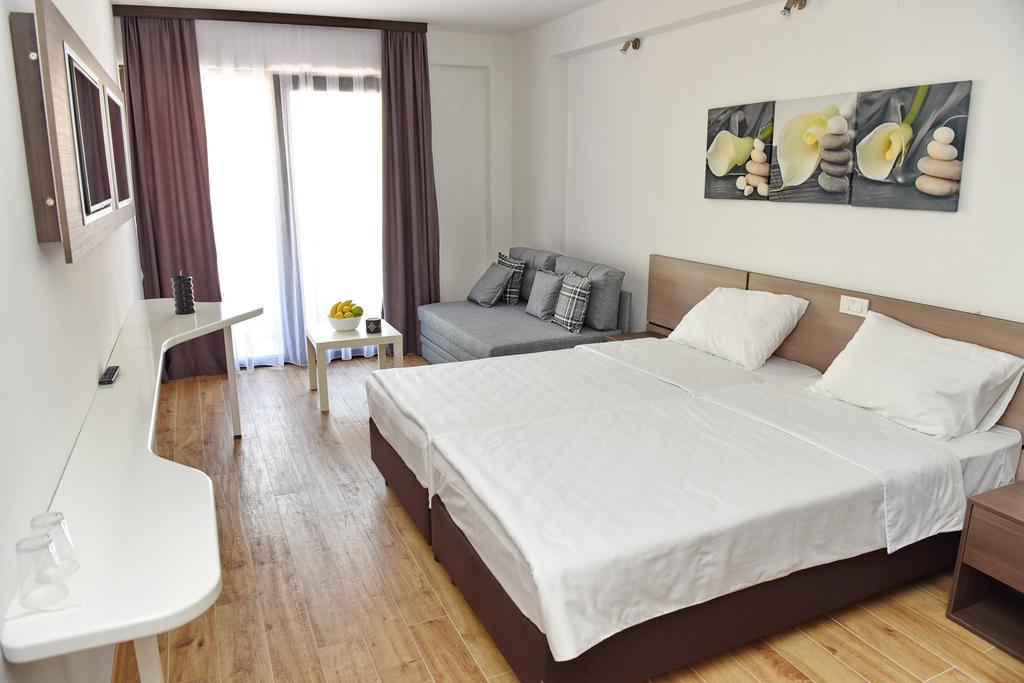 Junior Suite with Balcony