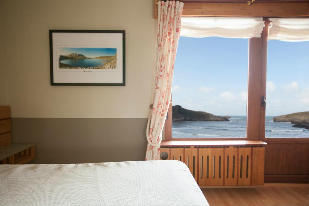 Tweepersoonskamer met Extra Bed en Uitzicht op Zee