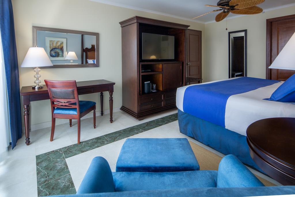 Royal Level Luxury Lateral Ocean View Room,701577583:JPEG