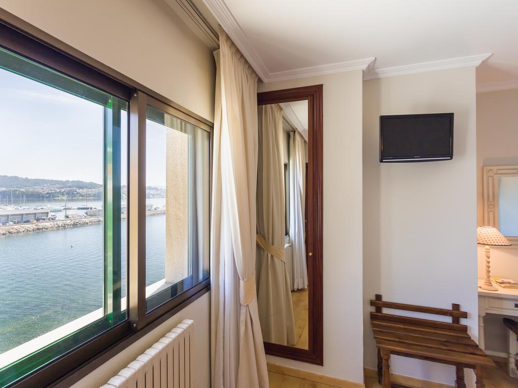 Double or Twin Room Side Sea View,401477511:JPEG