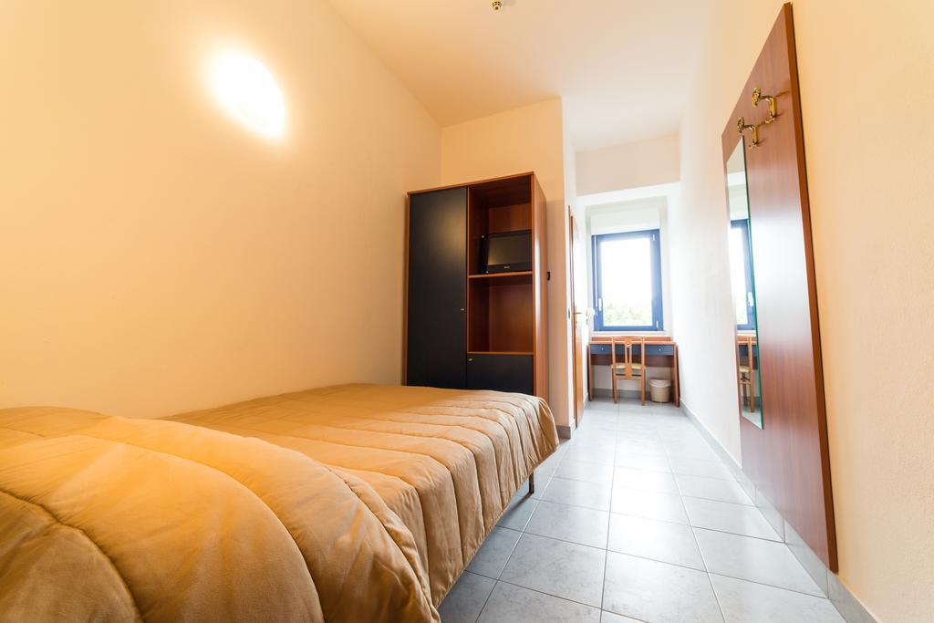 Habitación Individual Económica