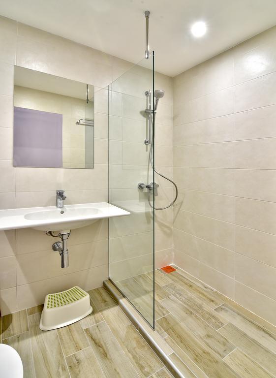 Doppelzimmer mit Balkon