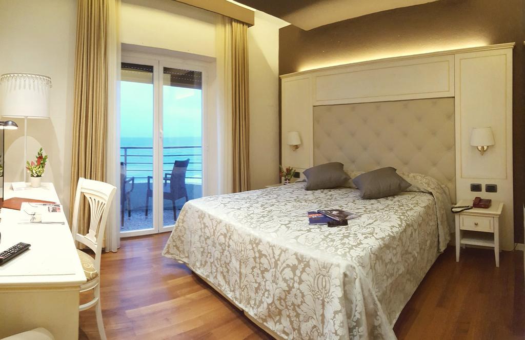 Junior Suite Sea View,1583082907:JPEG