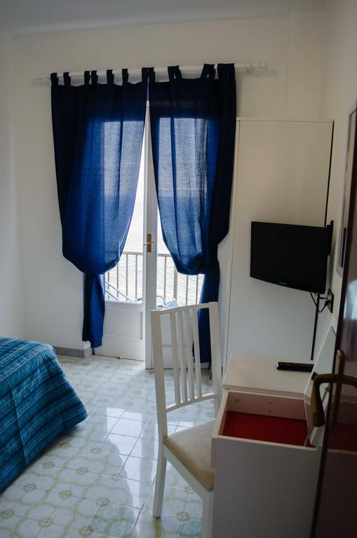 Standard Single Room with Sea View