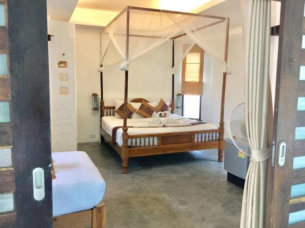 Triple Room with Garden View