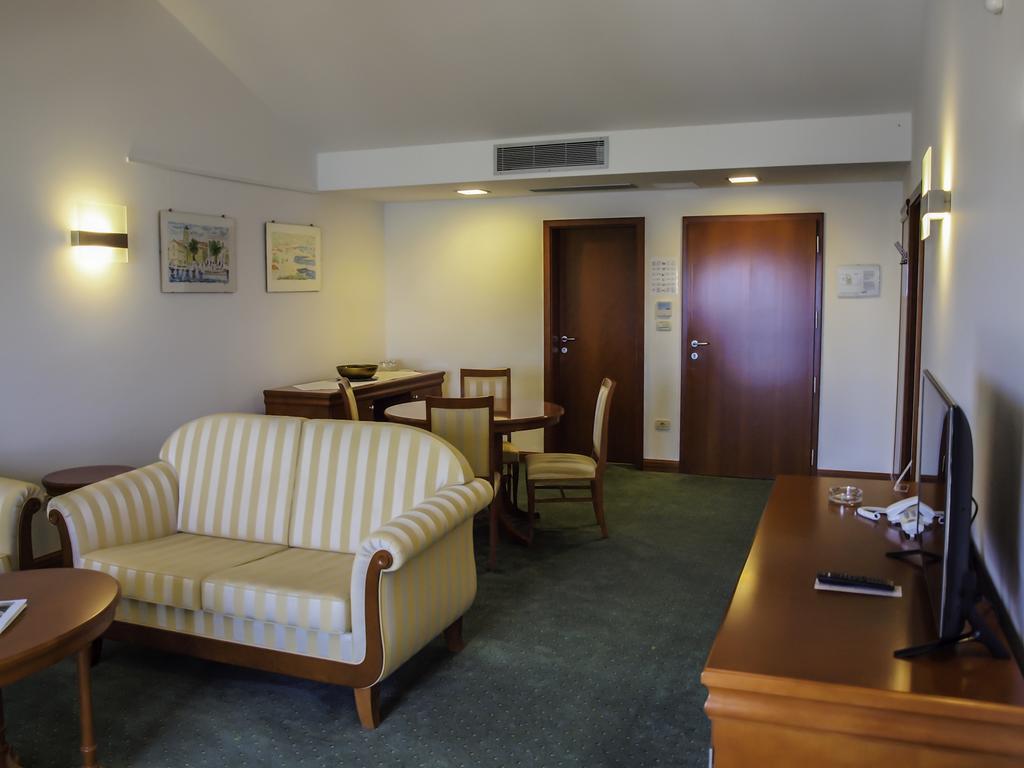 Deluxe Suite met Uitzicht op de Zee en Balkon