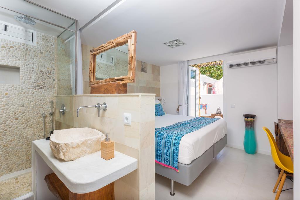 Habitación Doble con vistas a la piscina