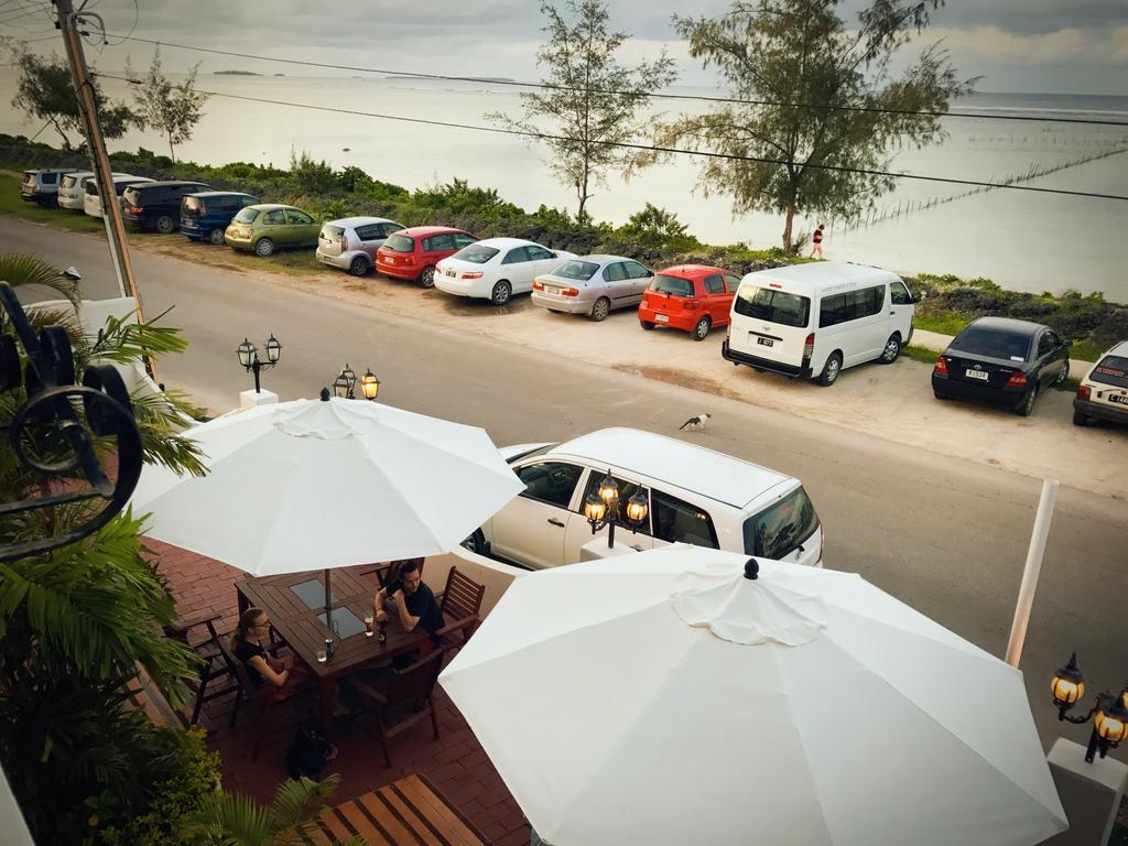 Deluxe Double Room with Ocean View and Balcony