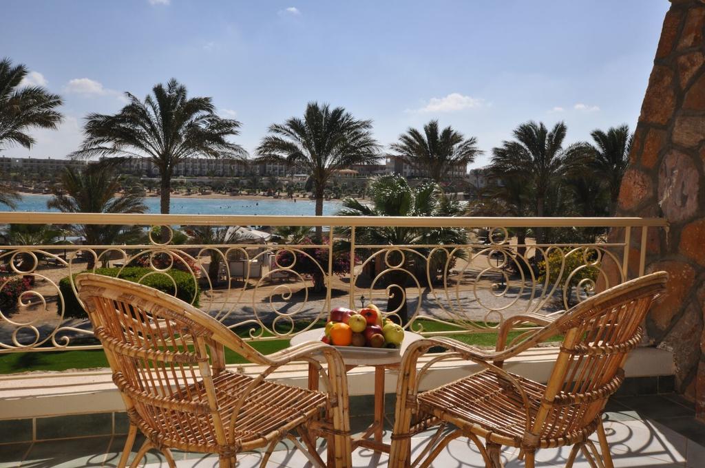 Deluxe Triple Room Beachfront