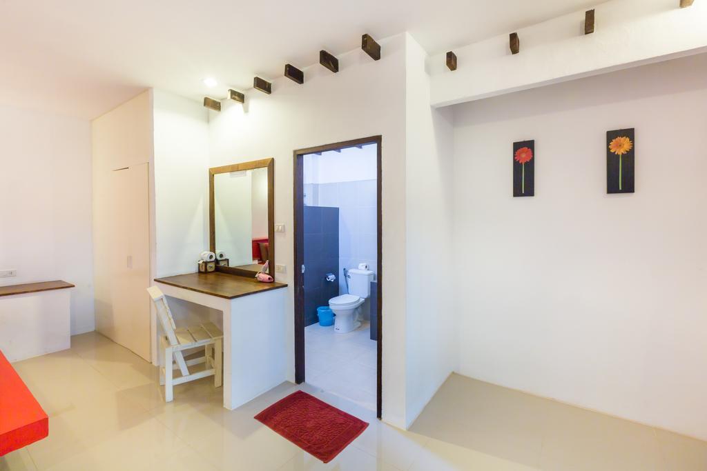 Family Bungalow,412983678:JPEG