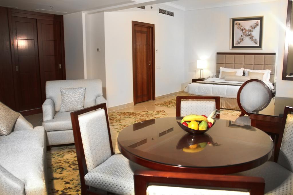 Speciale Aanbieding - Suite met 1 Slaapkamer met Uitzicht op Zee en Zwembad - Alleen Egyptenaren en Ingezetenen