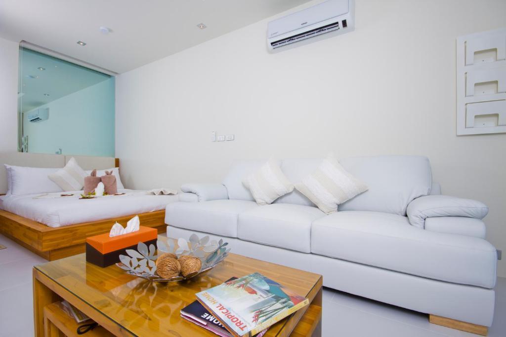 Suite Estudio con vistas al jardín