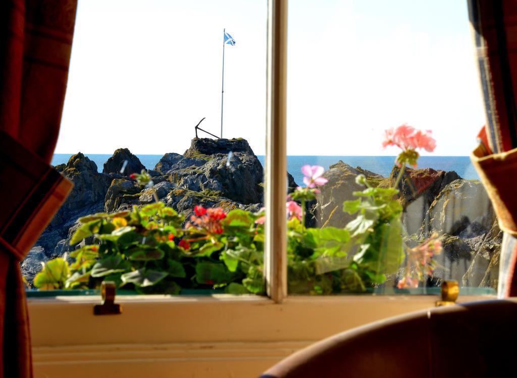 King Double Sea View Strictly No Pets