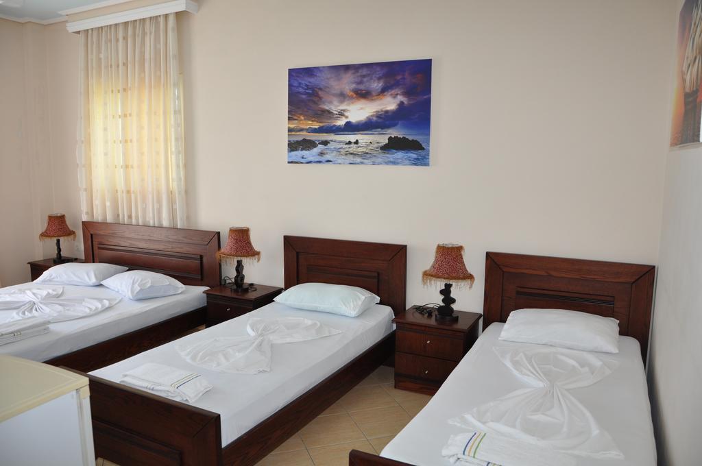 Habitación Cuádruple con balcón y vistas al mar