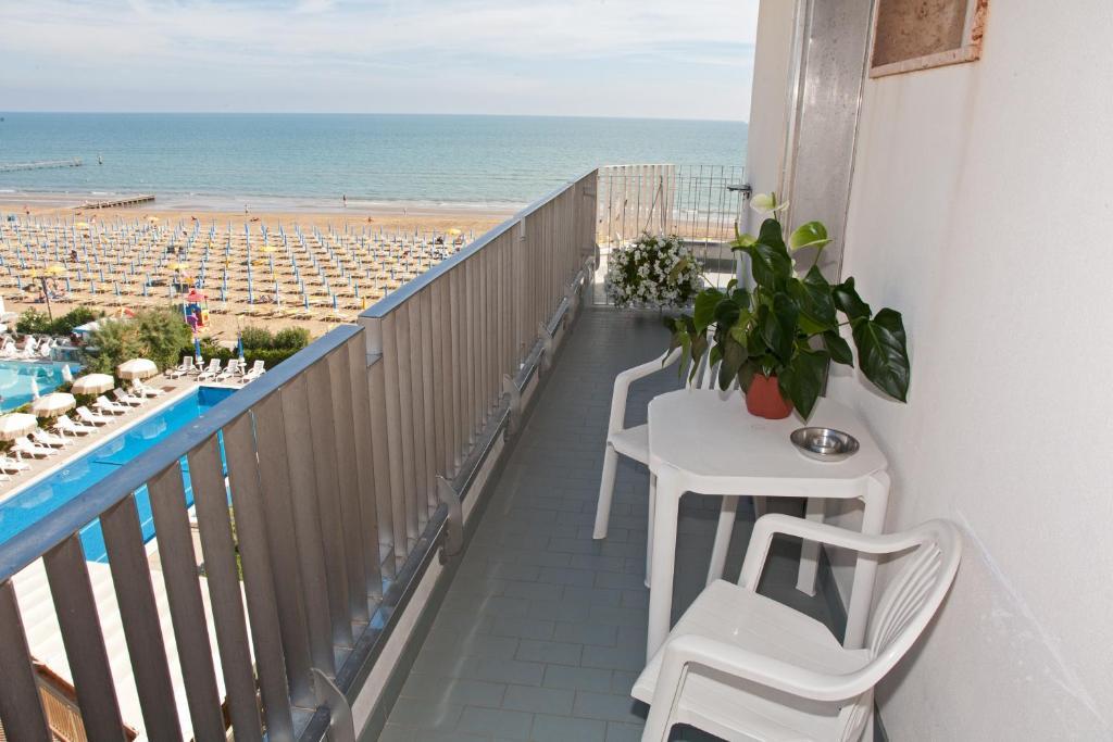 Habitación Individual con vistas laterales al mar