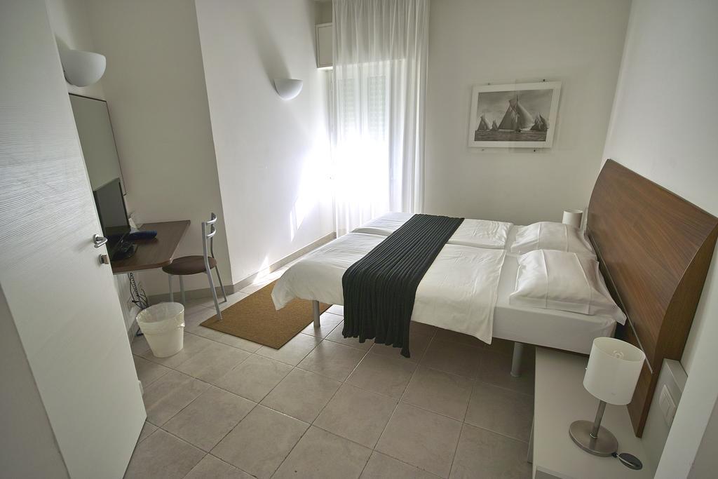 Economy Double Room with Garden View