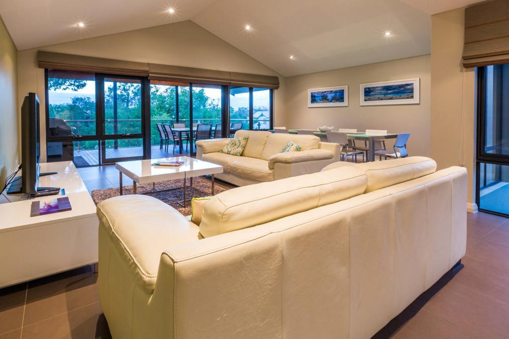 Villa with Garden View