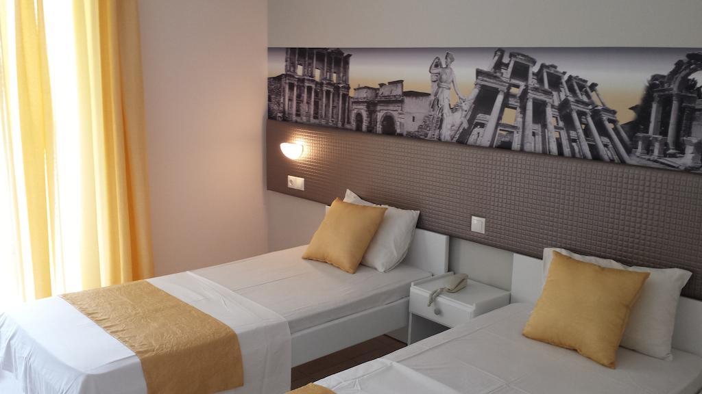 Twin Room Side Sea View