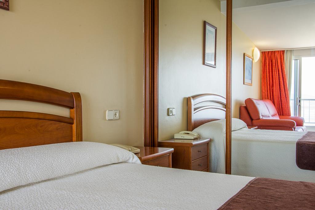 Double Room Extra Bed without sea view