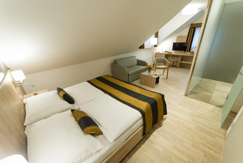 Suite mit Flussblick