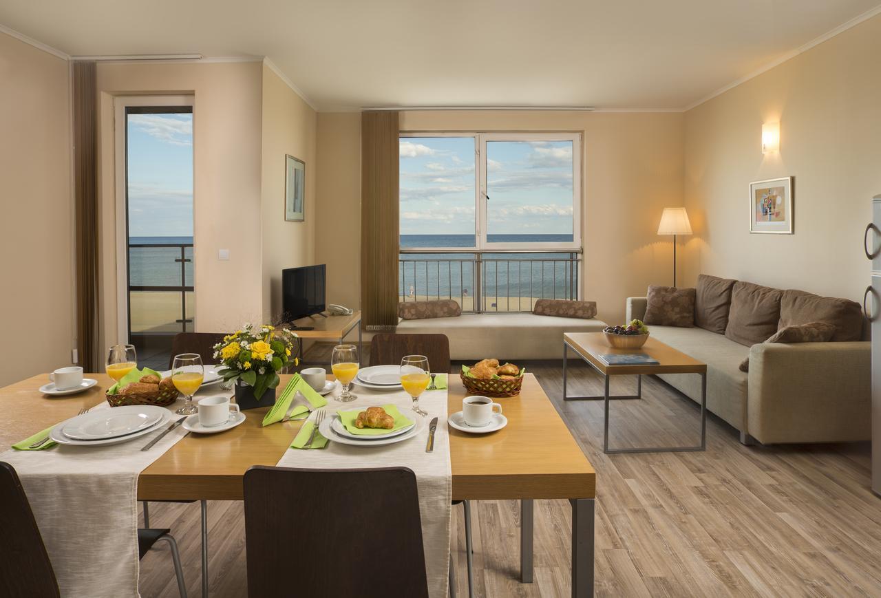 Two-Bedroom Apartment Sea View