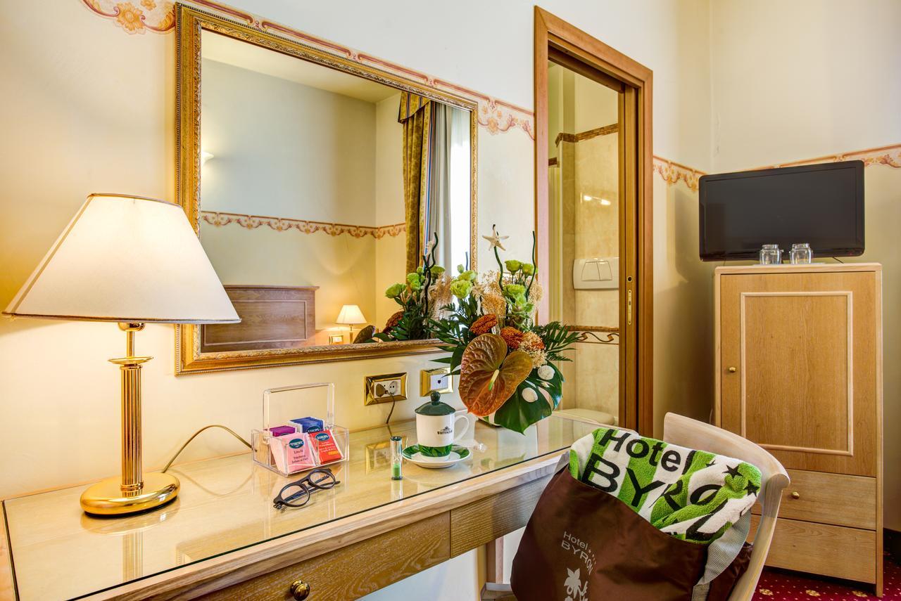 Double or Twin Room Balcony