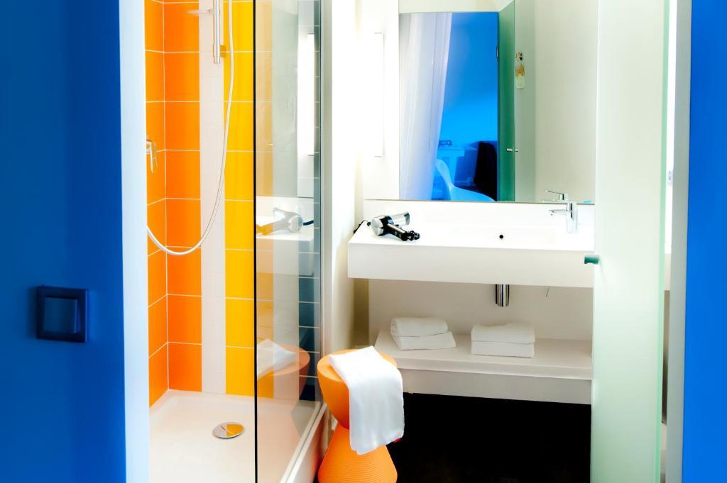 Junior Suite with One Double Bed and Two Single Beds