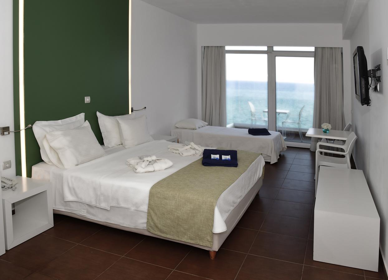 Habitación Triple Deluxe con vistas al mar
