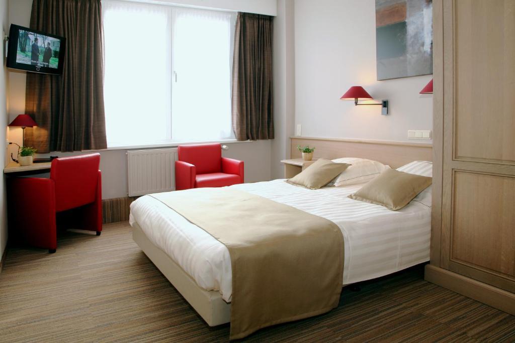 Double Room Back Side
