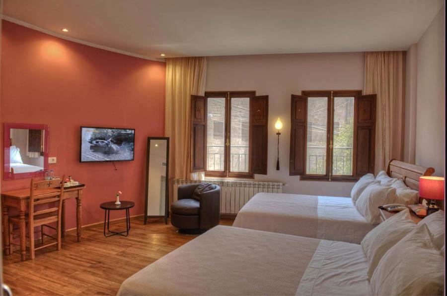 Chambre Deluxe Double ou Lits Jumeaux