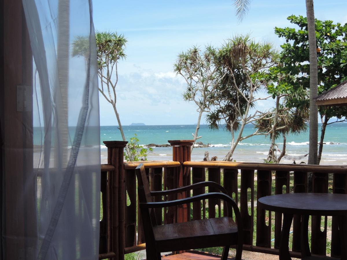 Bungalow - Beach Front