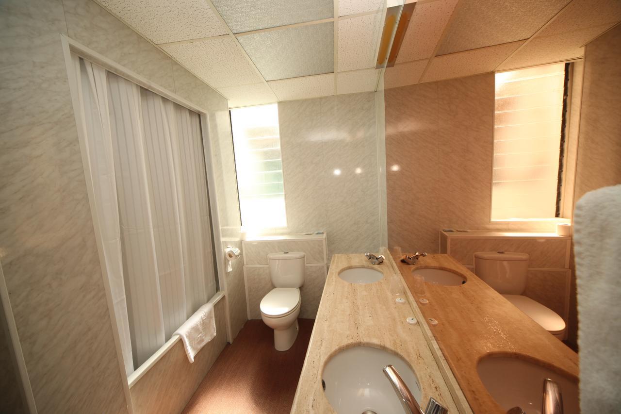 Basic Triple Room