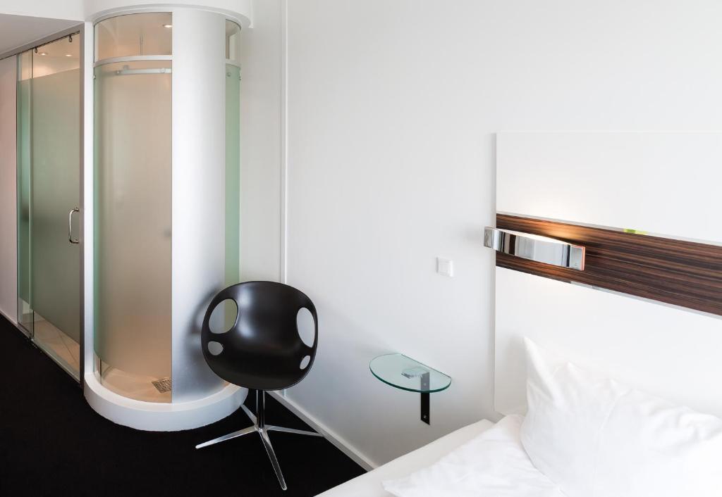 Standard Double Room,507337074:JPEG
