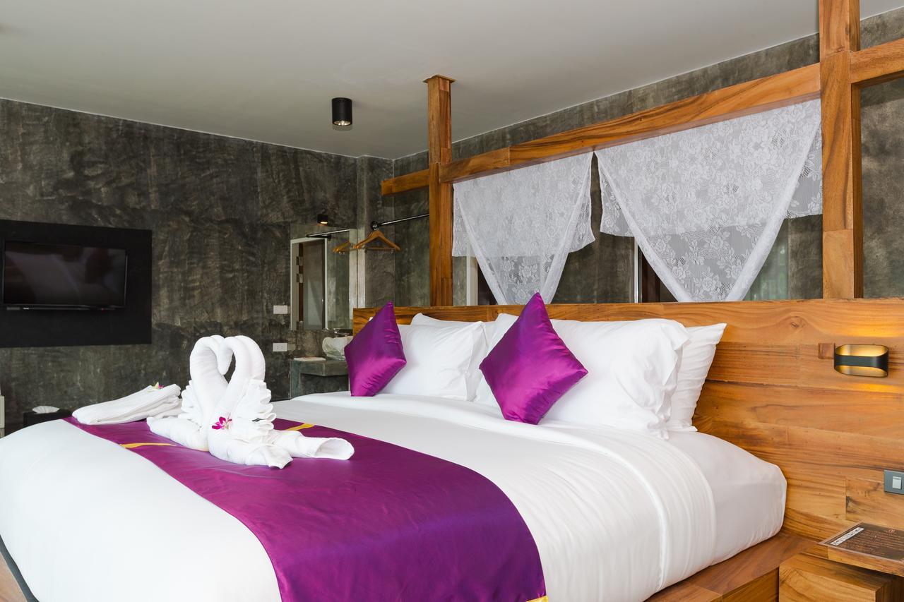 Grand Deluxe Double or Twin Room with Sea View