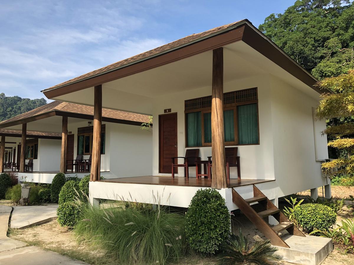 Deluxe Villa Twin Bed with Garden View