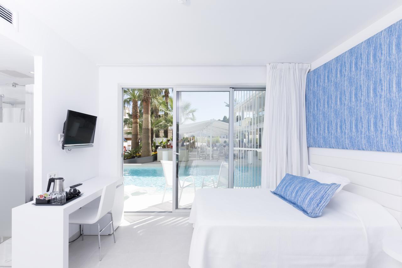 Double Room Direct Access to Pool,536198823:JPEG