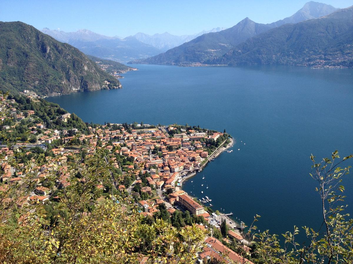 Camera Matrimoniale con Vista Lago