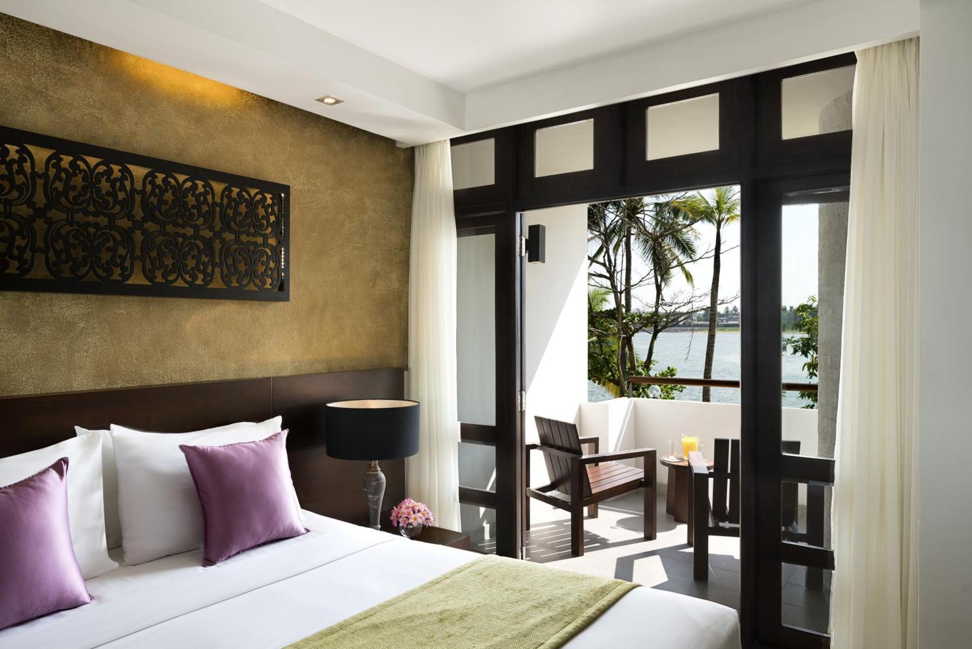 Superior Lagoon View Room