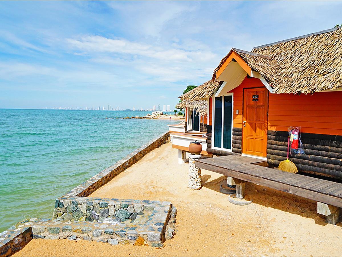 On Beach Premium Bungalow