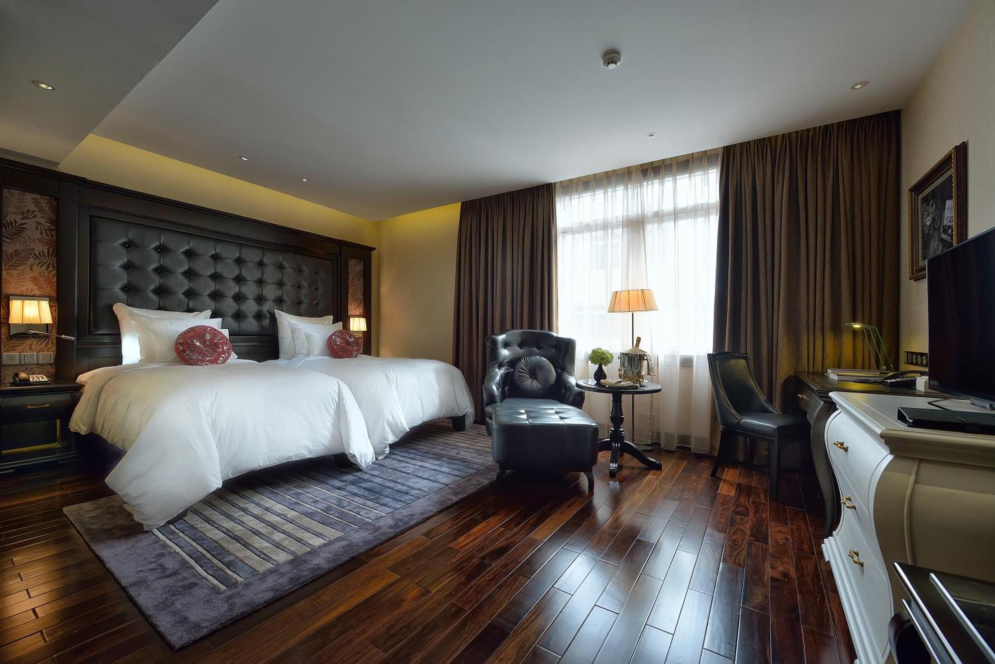 Classic Suite with 2 Single beds