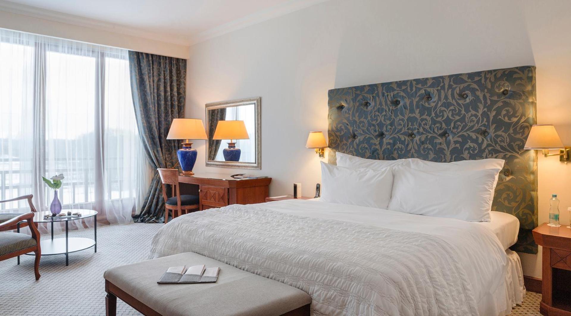Superior Double or Twin Room with Aqua Pool Access