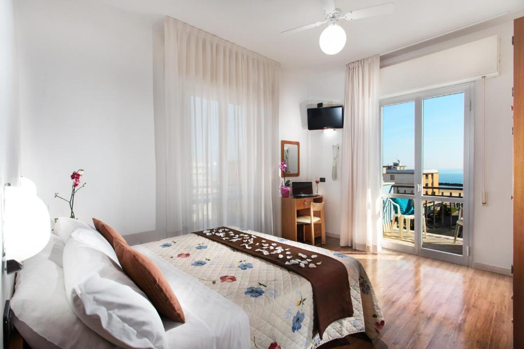 Double Room,56412994:JPEG