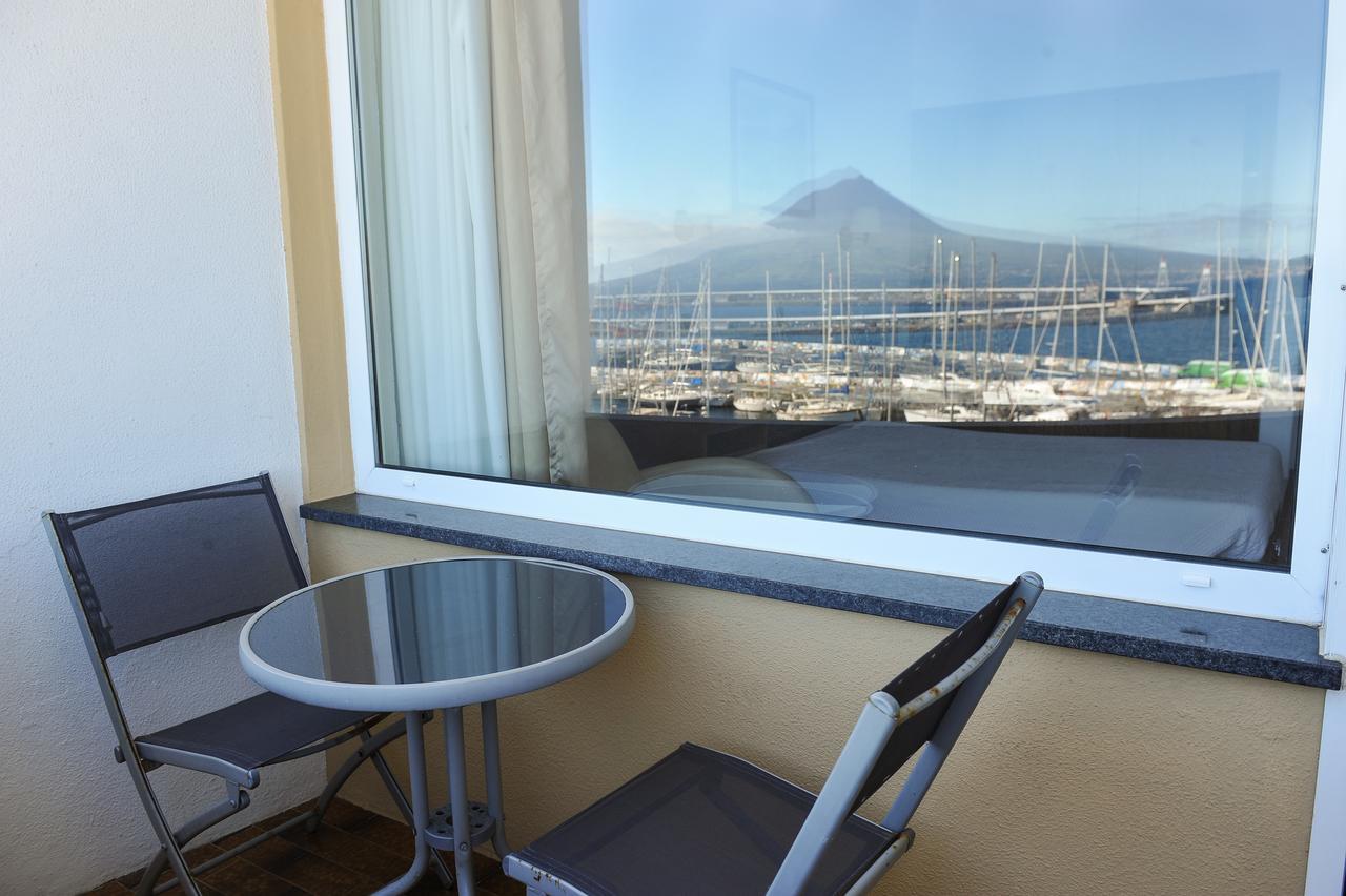 Tweepersoonskamer met Balkon en Uitzicht op Zee