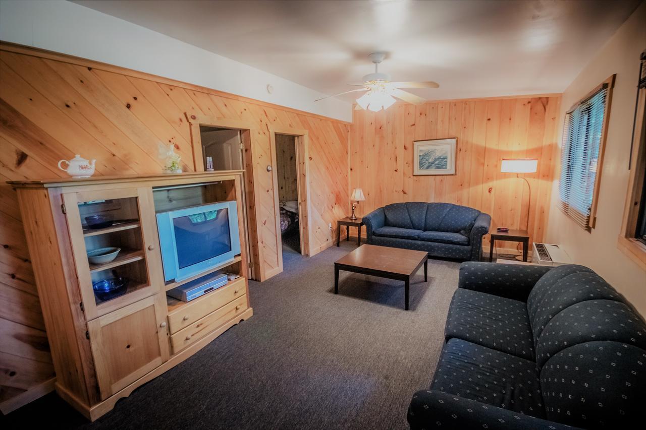 Three-Bedroom Chalet,974950450:JPEG