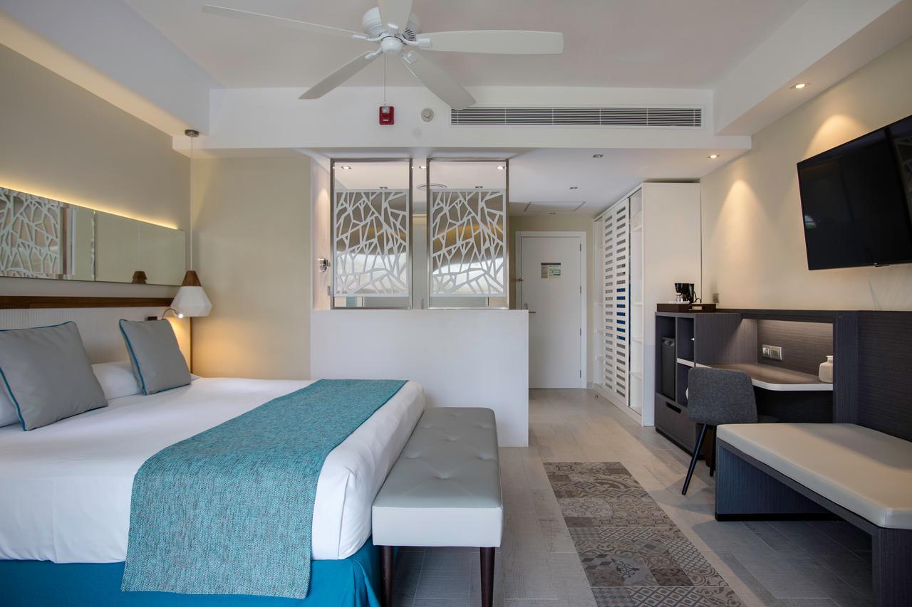 Superior Junior Suite,615816765:JPEG