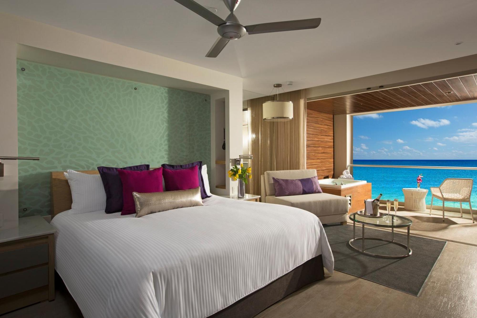 Xhale Club Junior Suite Ocean Front Whirlpool Double,821446751:JPEG