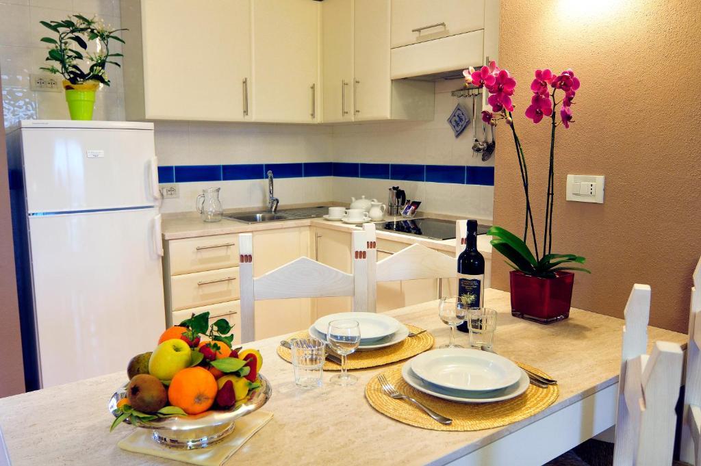 Two-Bedroom Apartment,264700761:JPEG
