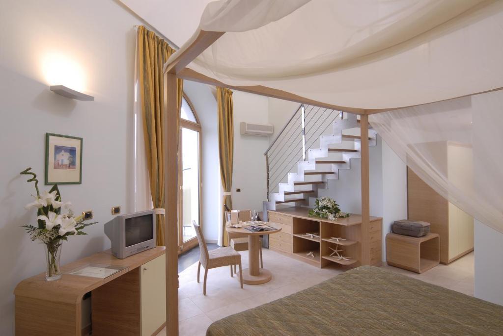 Suite Junior con balcón y vistas al mar