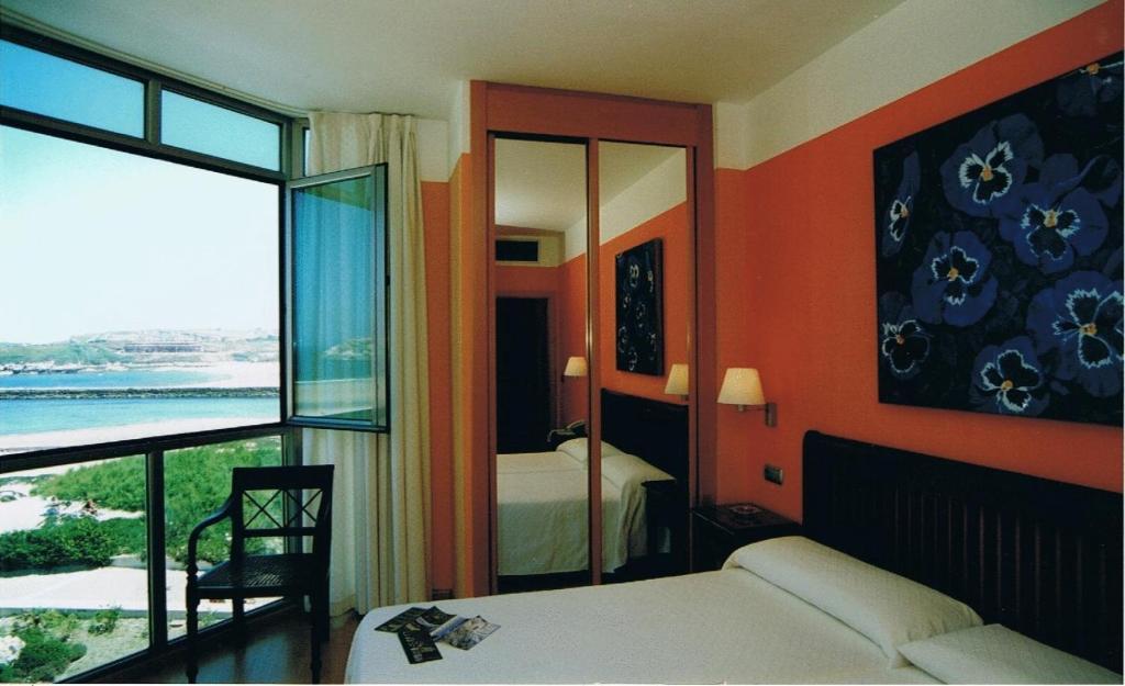 Standard Twin Room Sea View,1774454867:JPEG